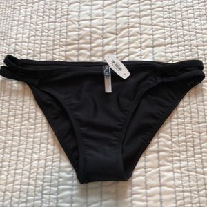 Black double strap bikini bottoms